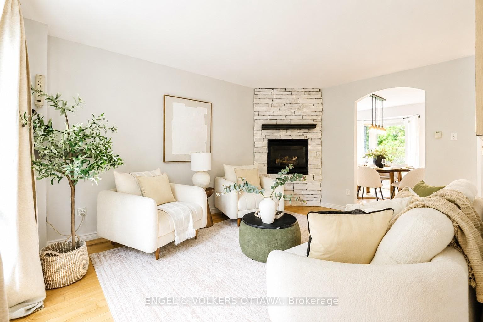 77 Whalings Circle photo 10