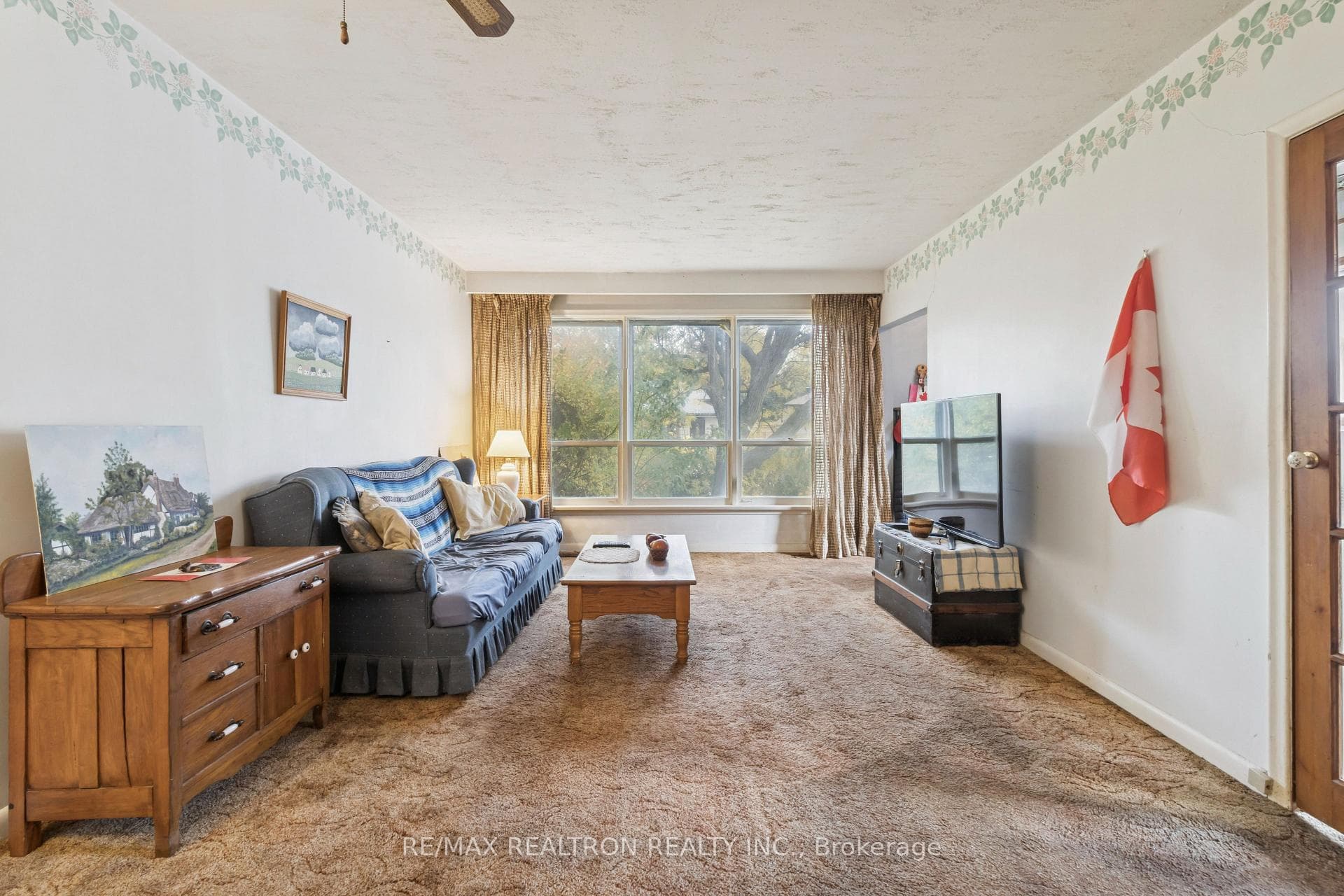 16 Foreht Crescent photo 7
