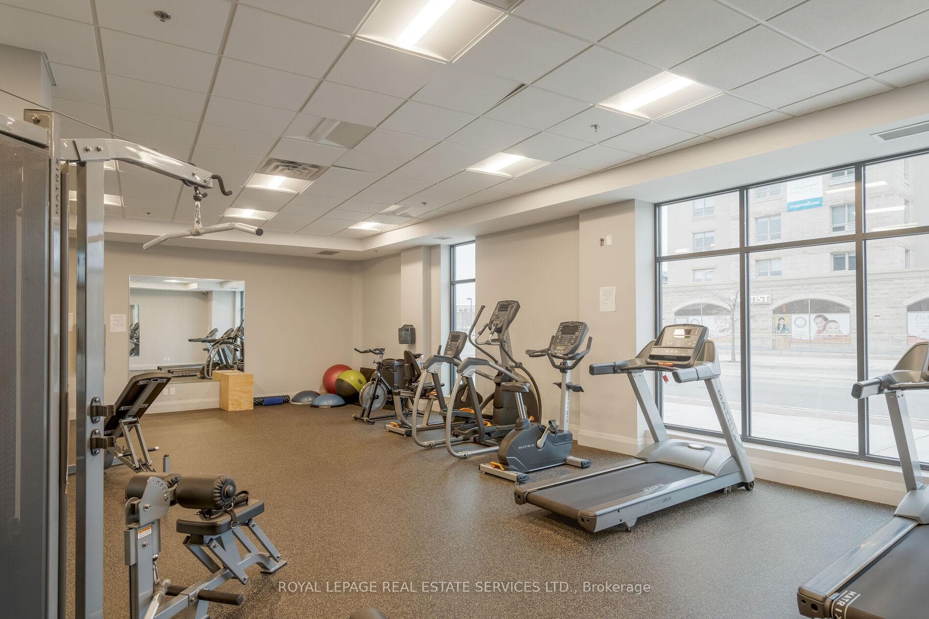 150 Oak Park Boulevard Unit 420 photo 22