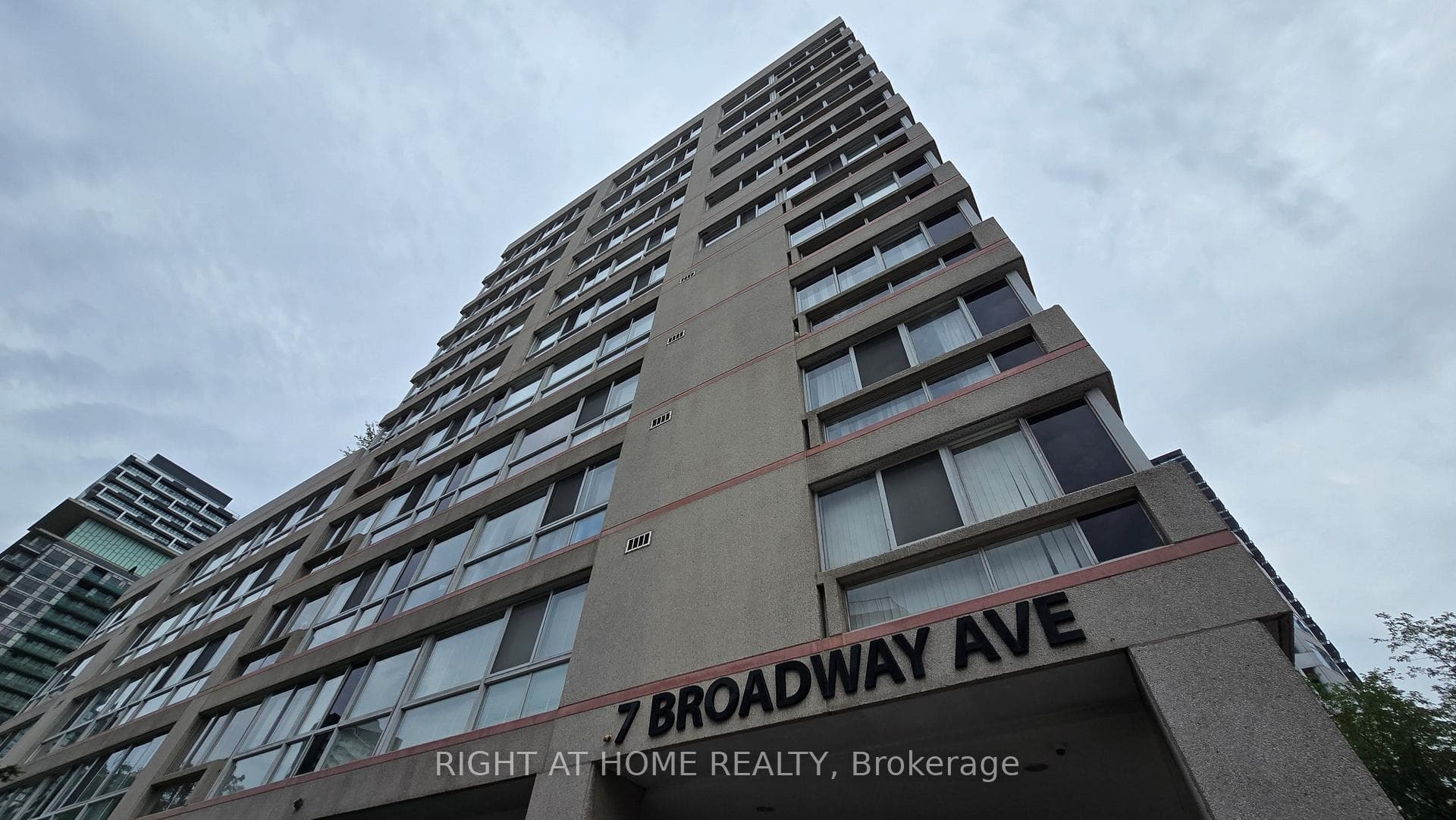 7 Broadway Avenue Unit 311 photo 2