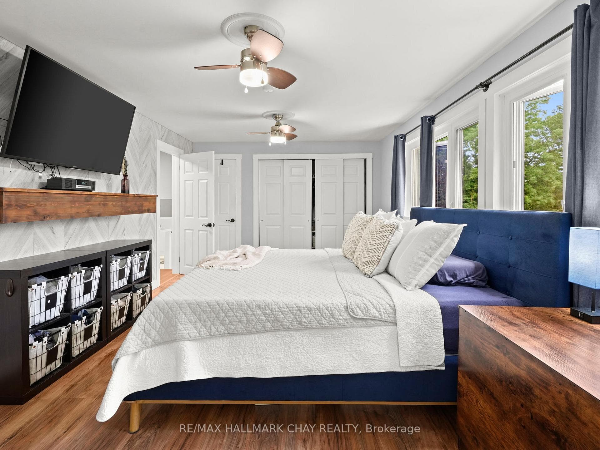 636 Victoria Street photo 24