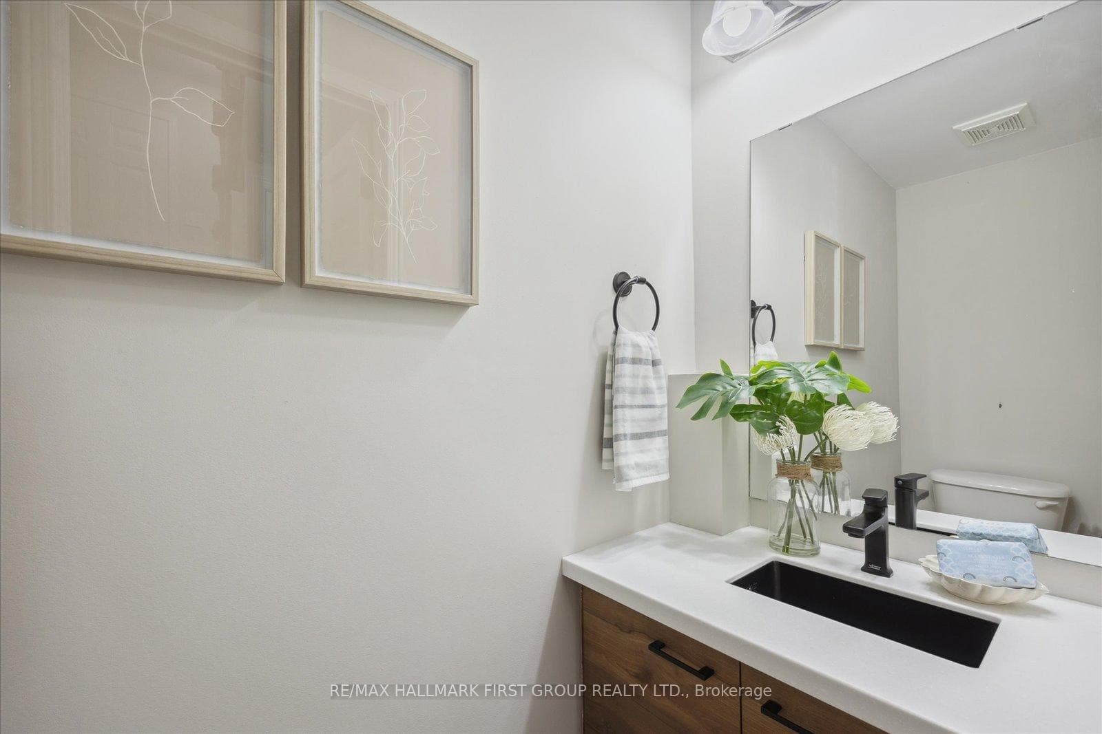 116 Harrongate Place photo 11
