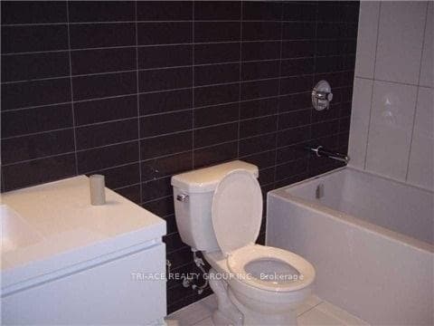 75 Queens Wharf Road Unit 2703 photo 12