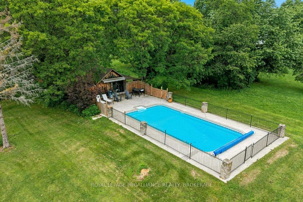 2576 Howe Island Drive photo 39