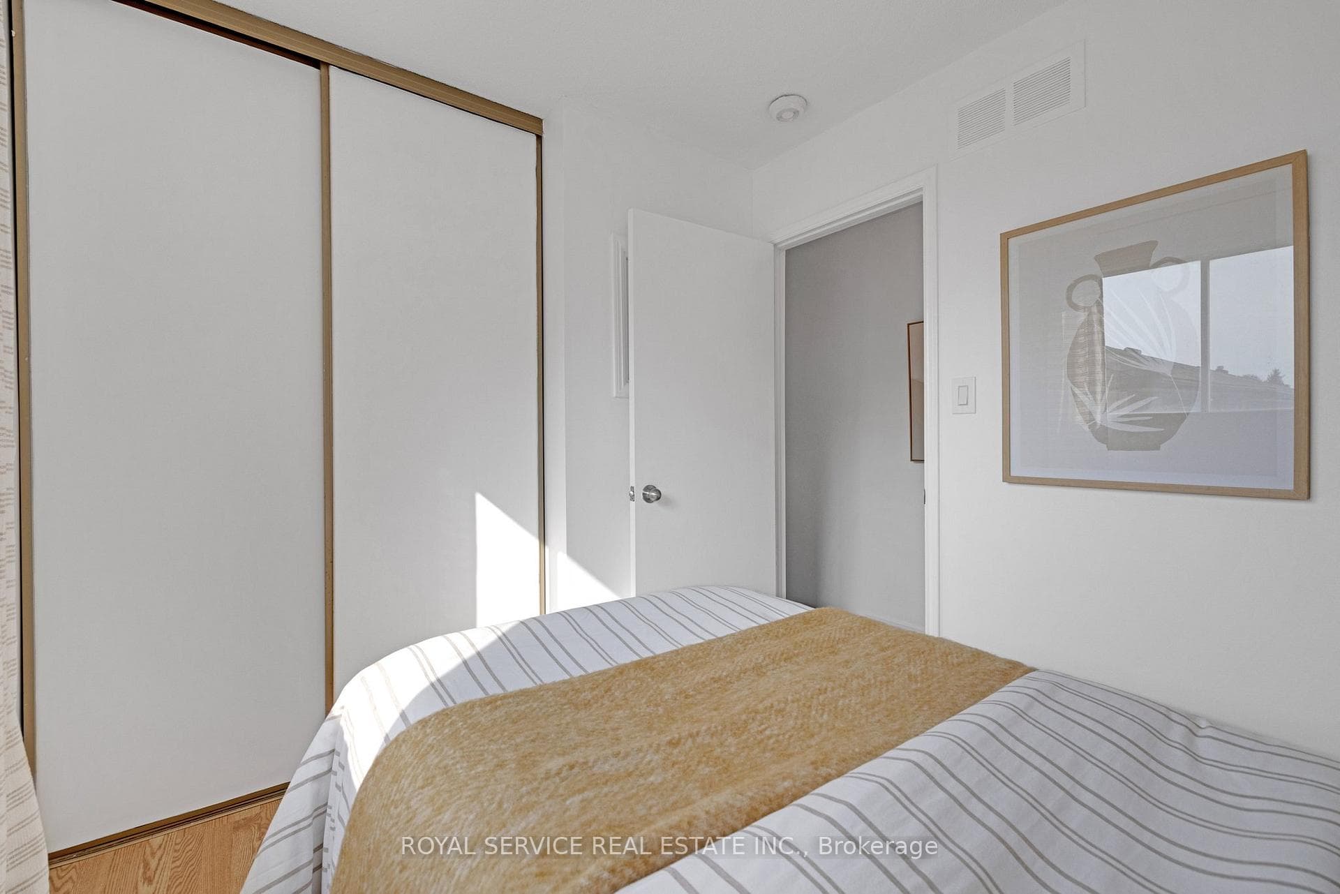 2nd Bedroom Double Closet