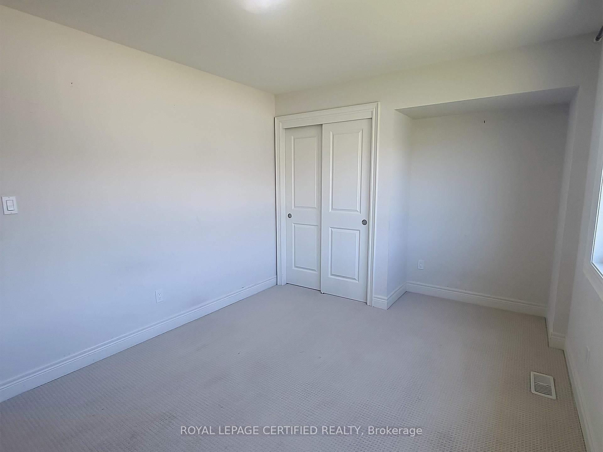 14 Overholt Drive photo 23