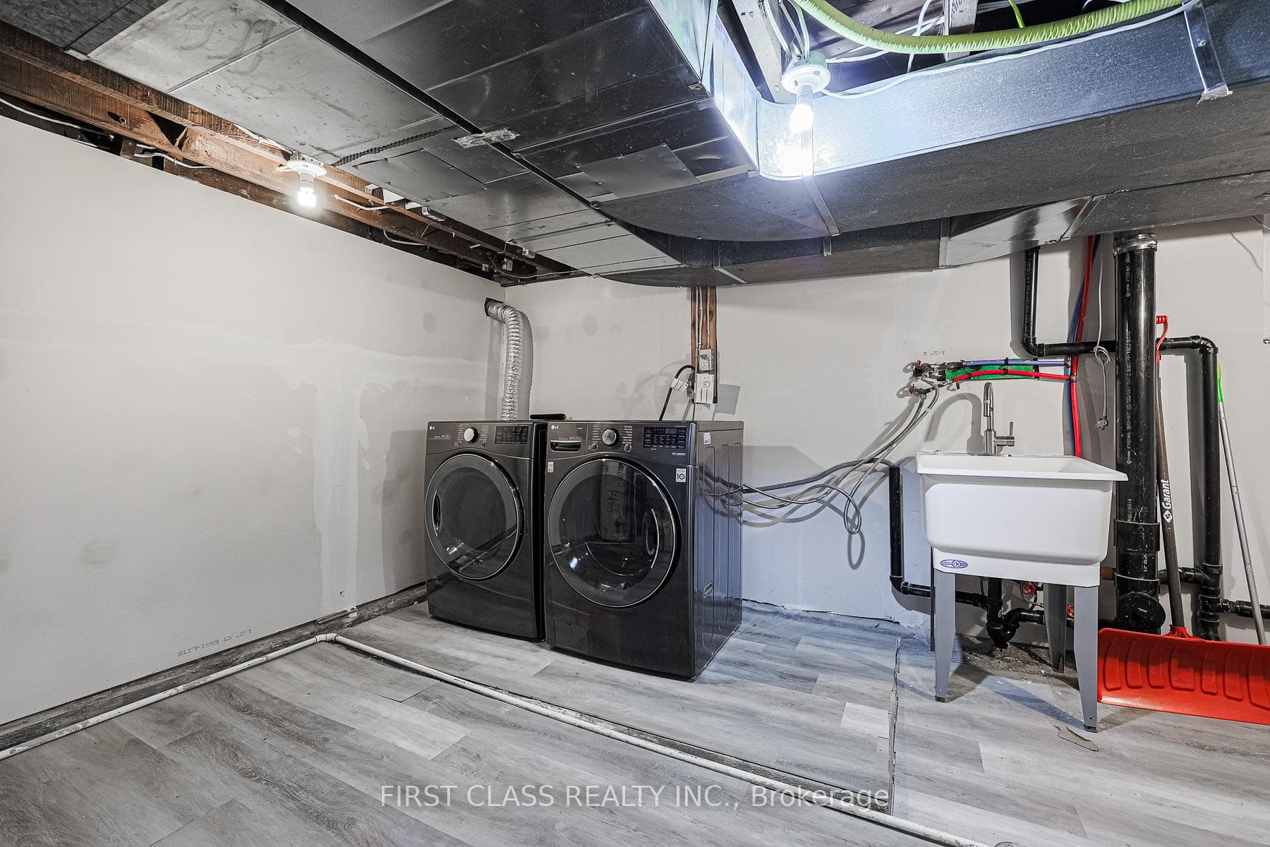 53 Aldridge Avenue photo 22