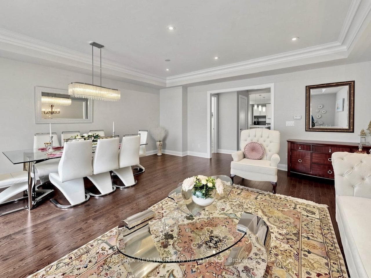 47 Divon Lane photo 6