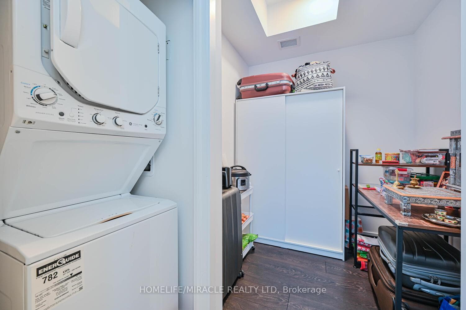 215 Veterans Drive Unit 1102 photo 20