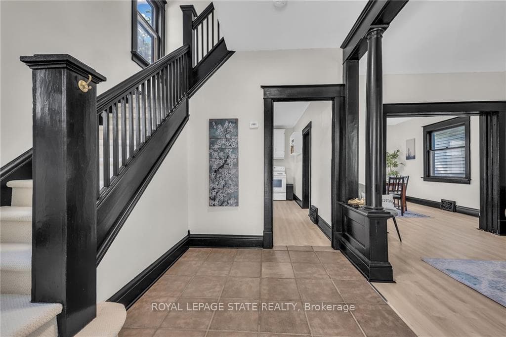 368 Glendale Avenue photo 11