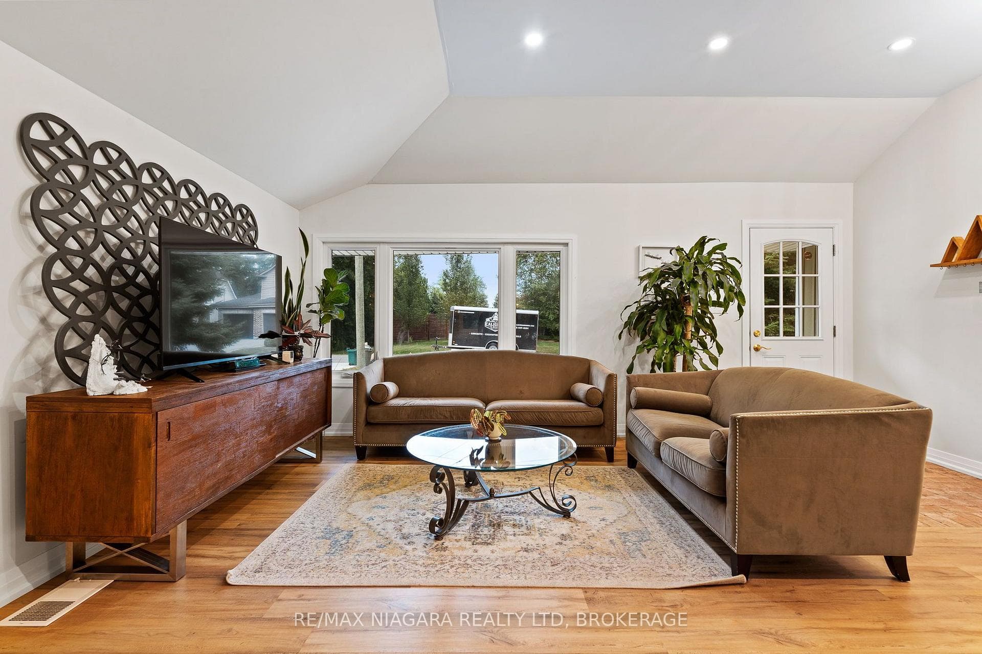 3234 Riselay Avenue photo 8