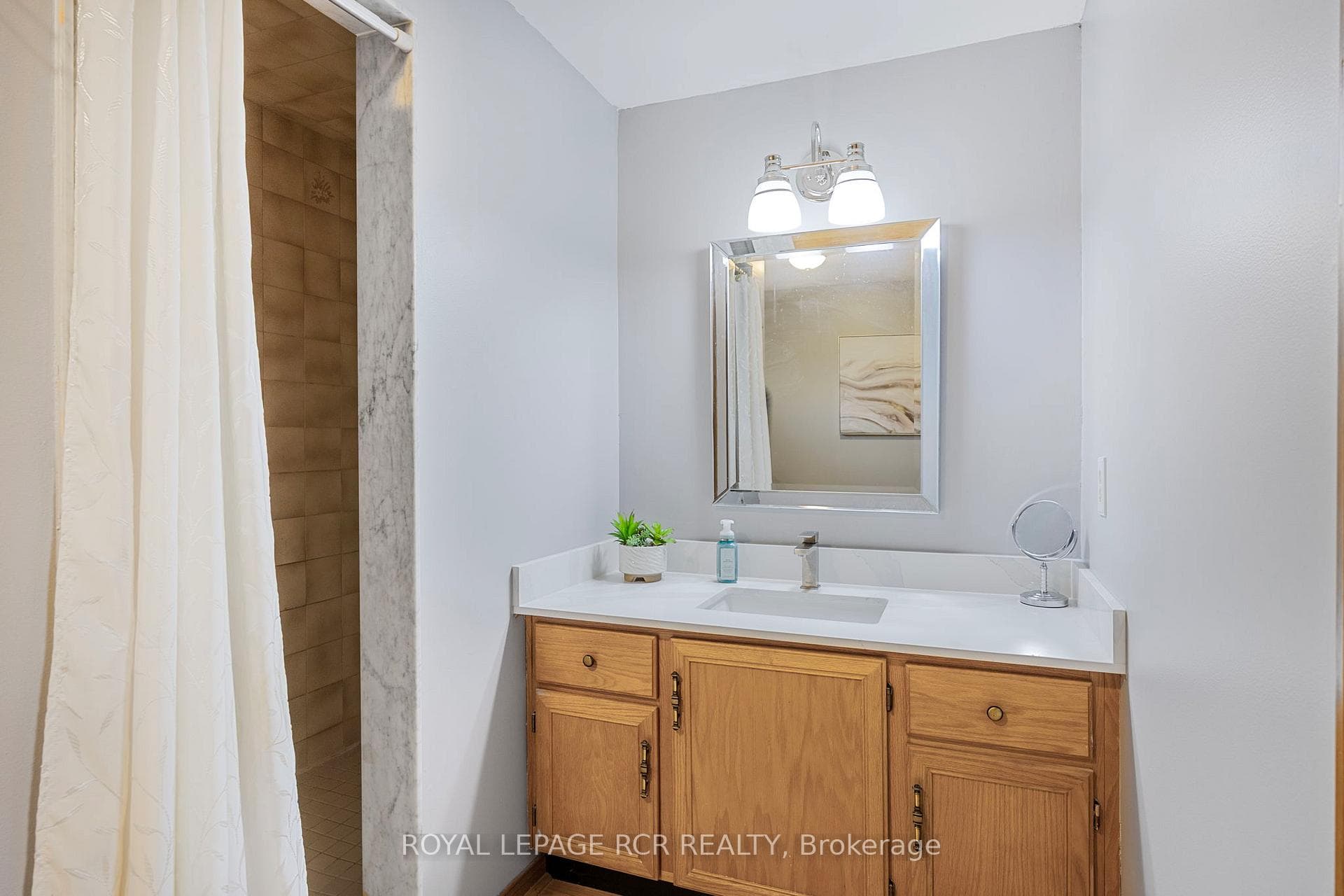 Primary ensuite
