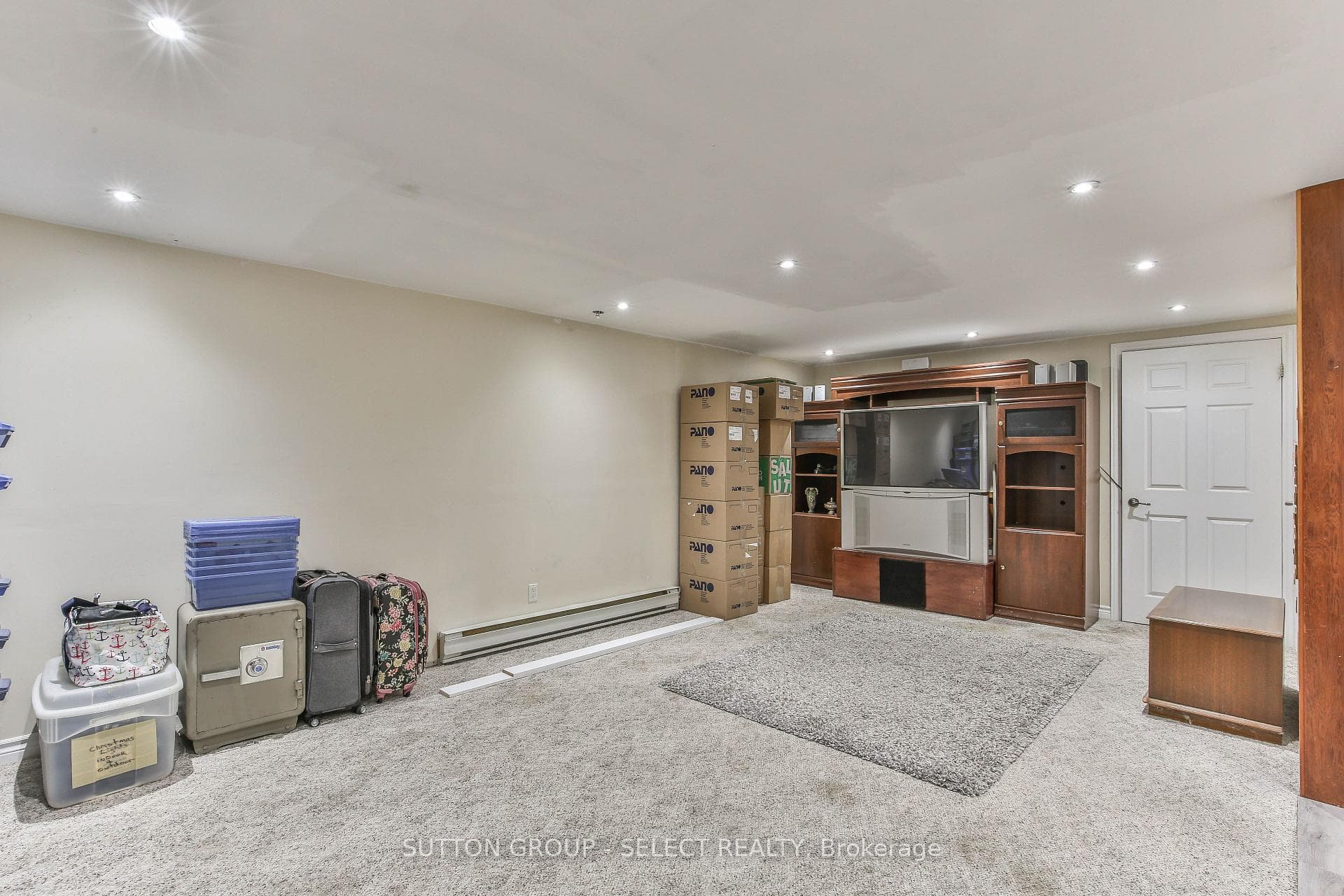230 Clarke Road Unit 226 photo 29