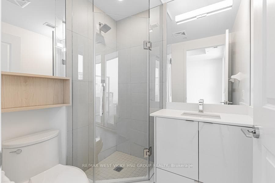 100 Dalhousie Street Unit 3301 photo 22