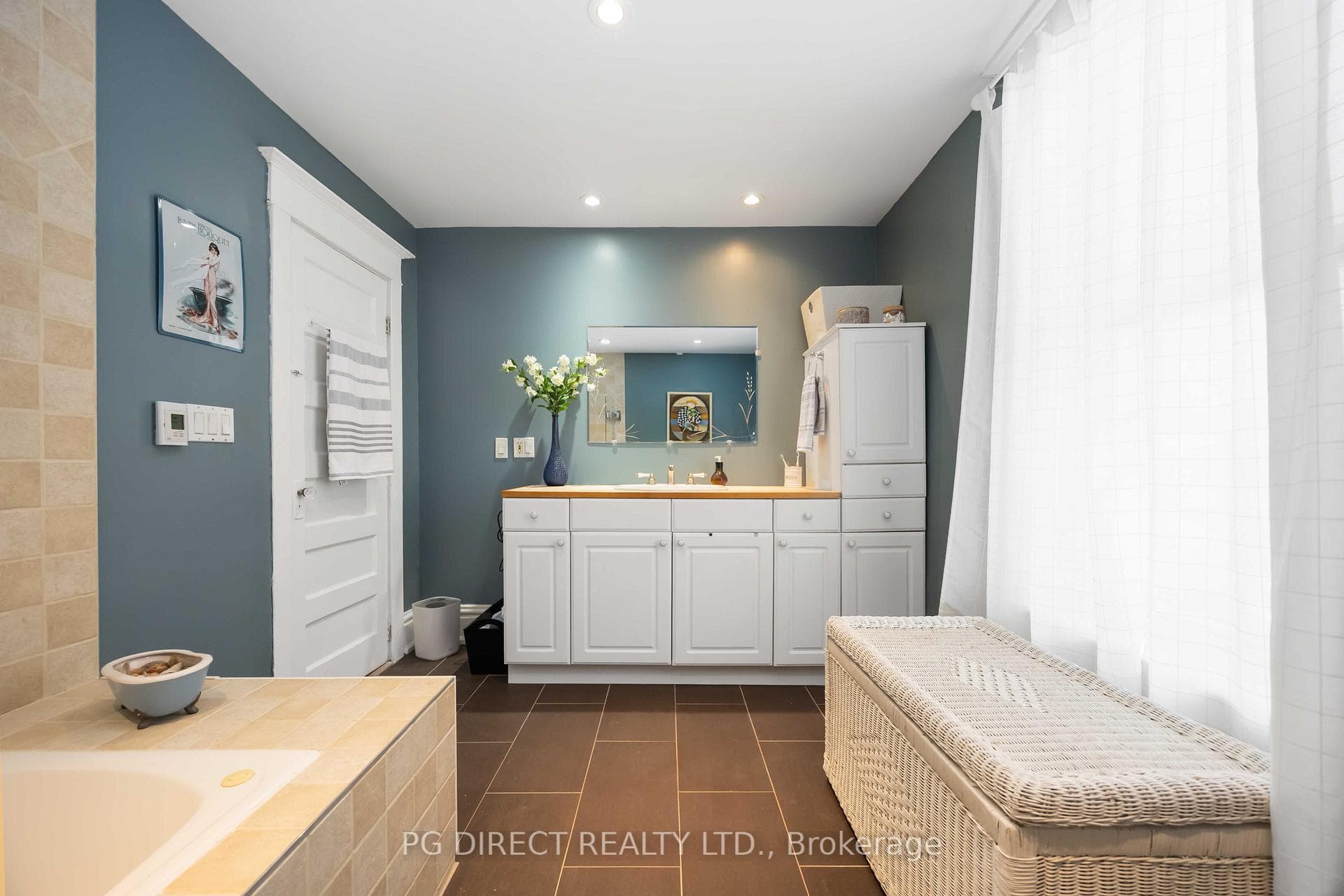 362 Mortimer Avenue photo 8