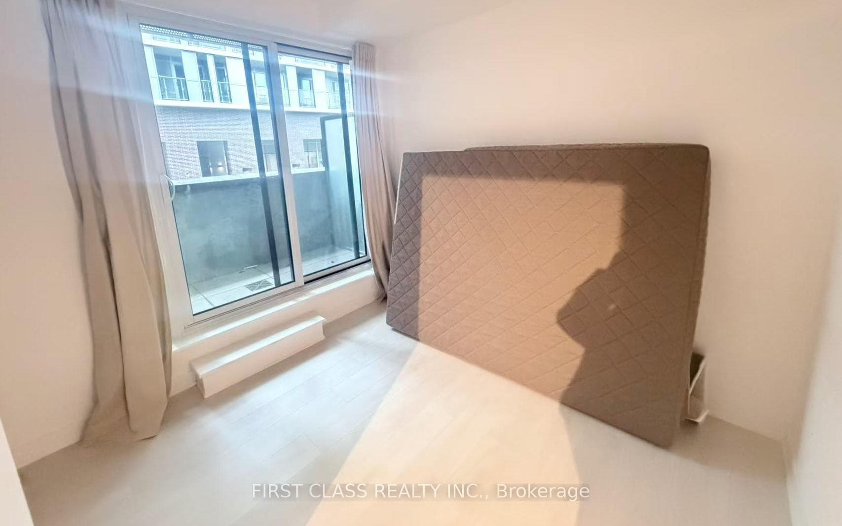 117 Broadway Avenue Unit 202 photo 3
