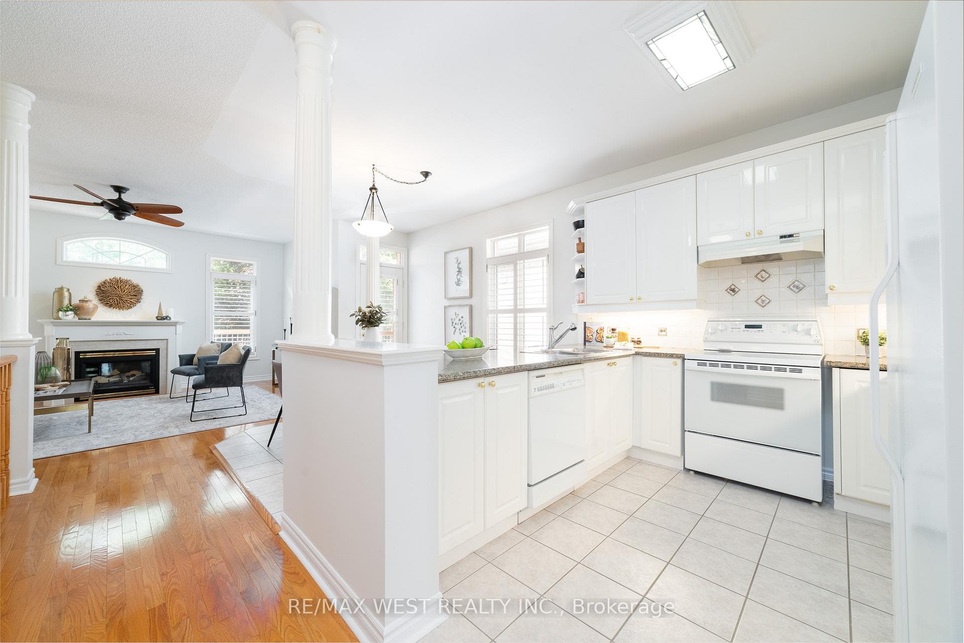 1876 Falconwood Way photo 8