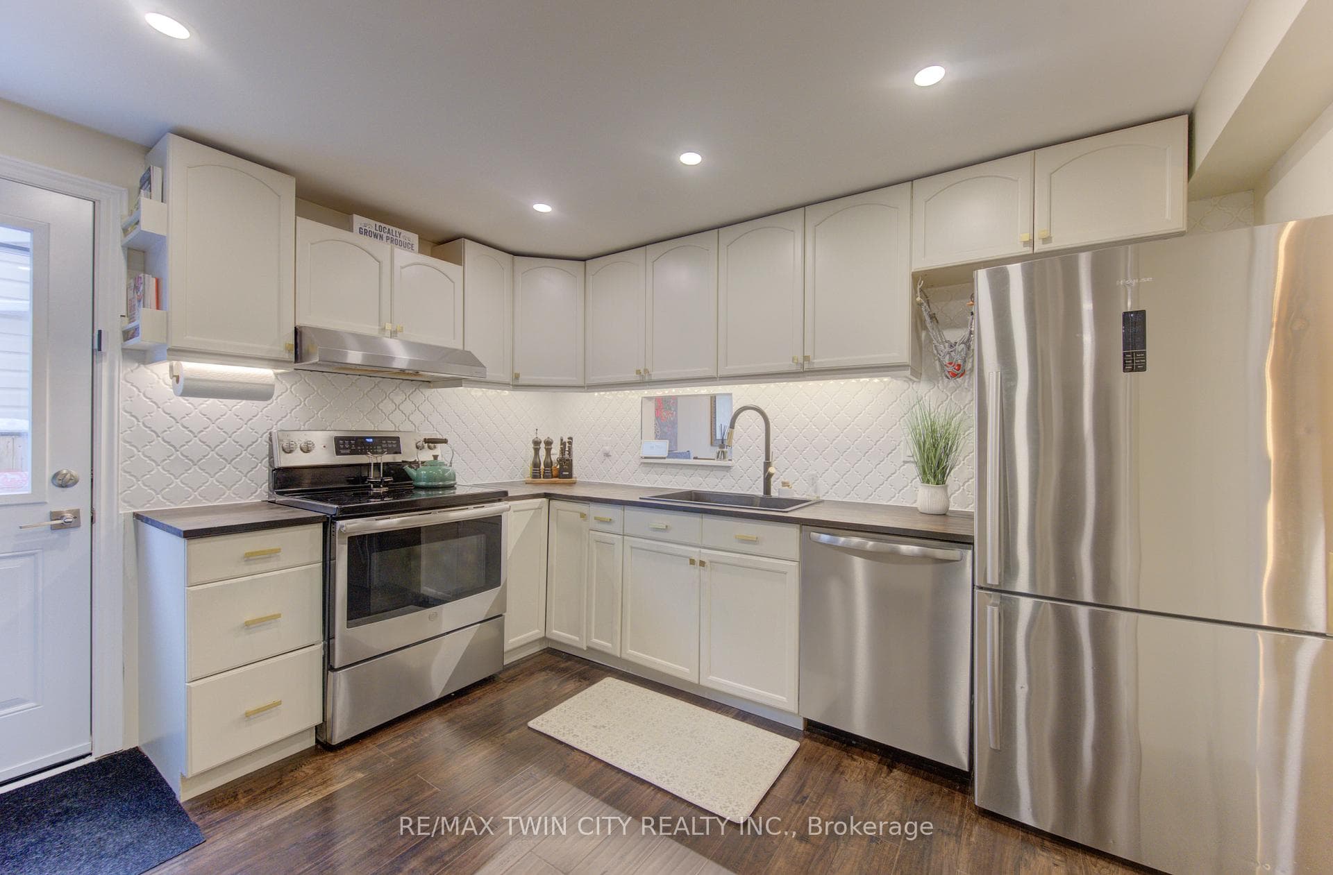 175 Elm Ridge Drive Unit 36 photo 13