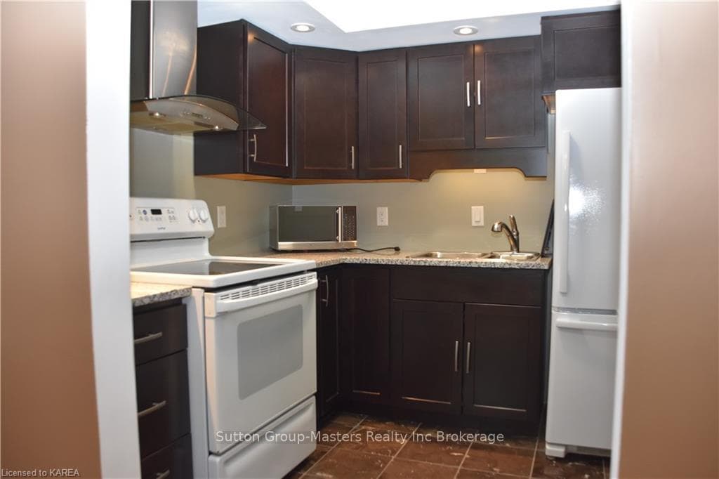 266 GUTHRIE Drive Unit 407 photo 19