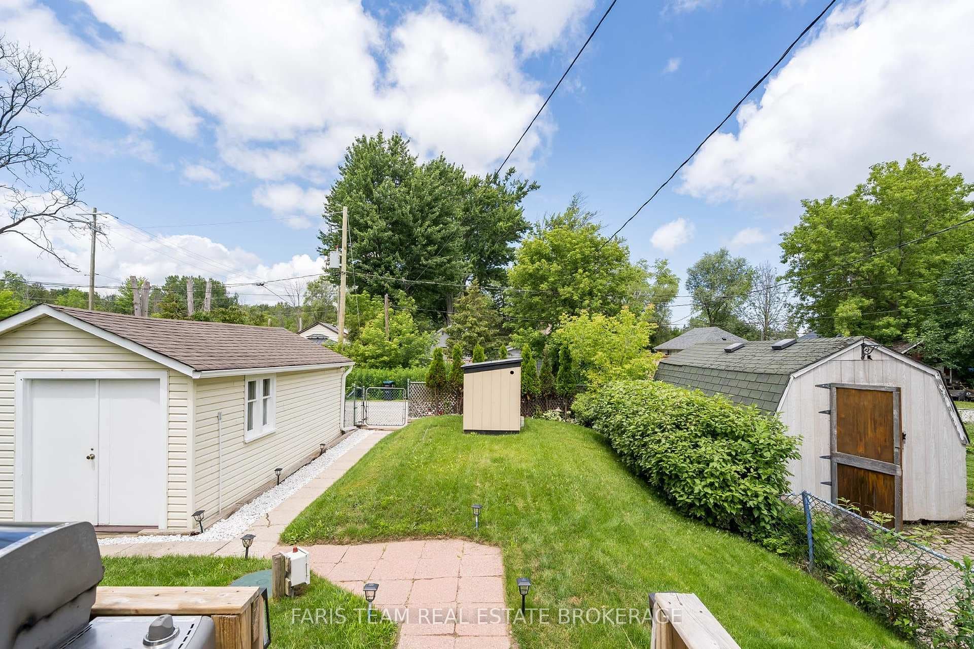 1067 Park Place photo 30