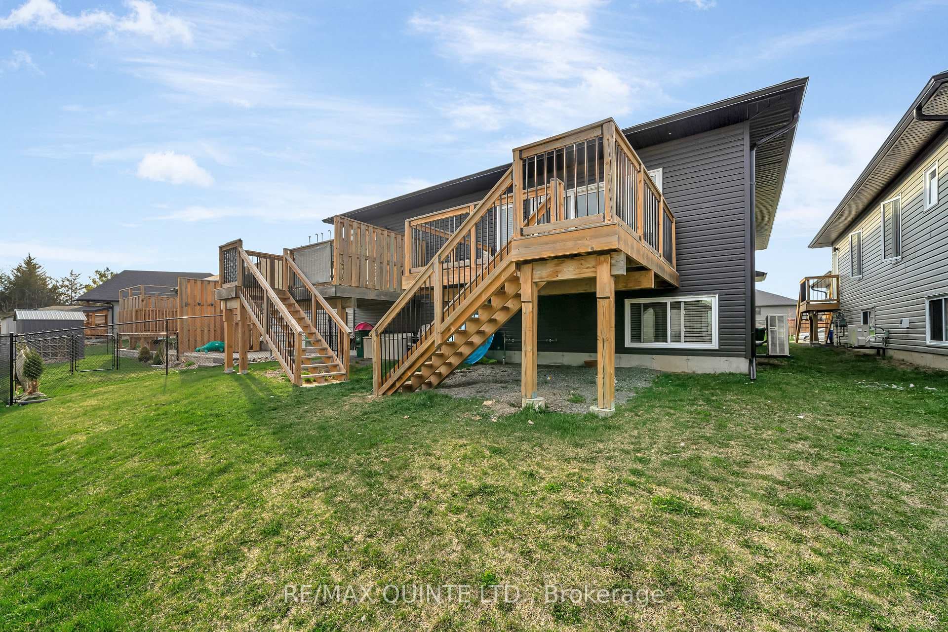 10 Lehtinen Crescent Unit A & B photo 48