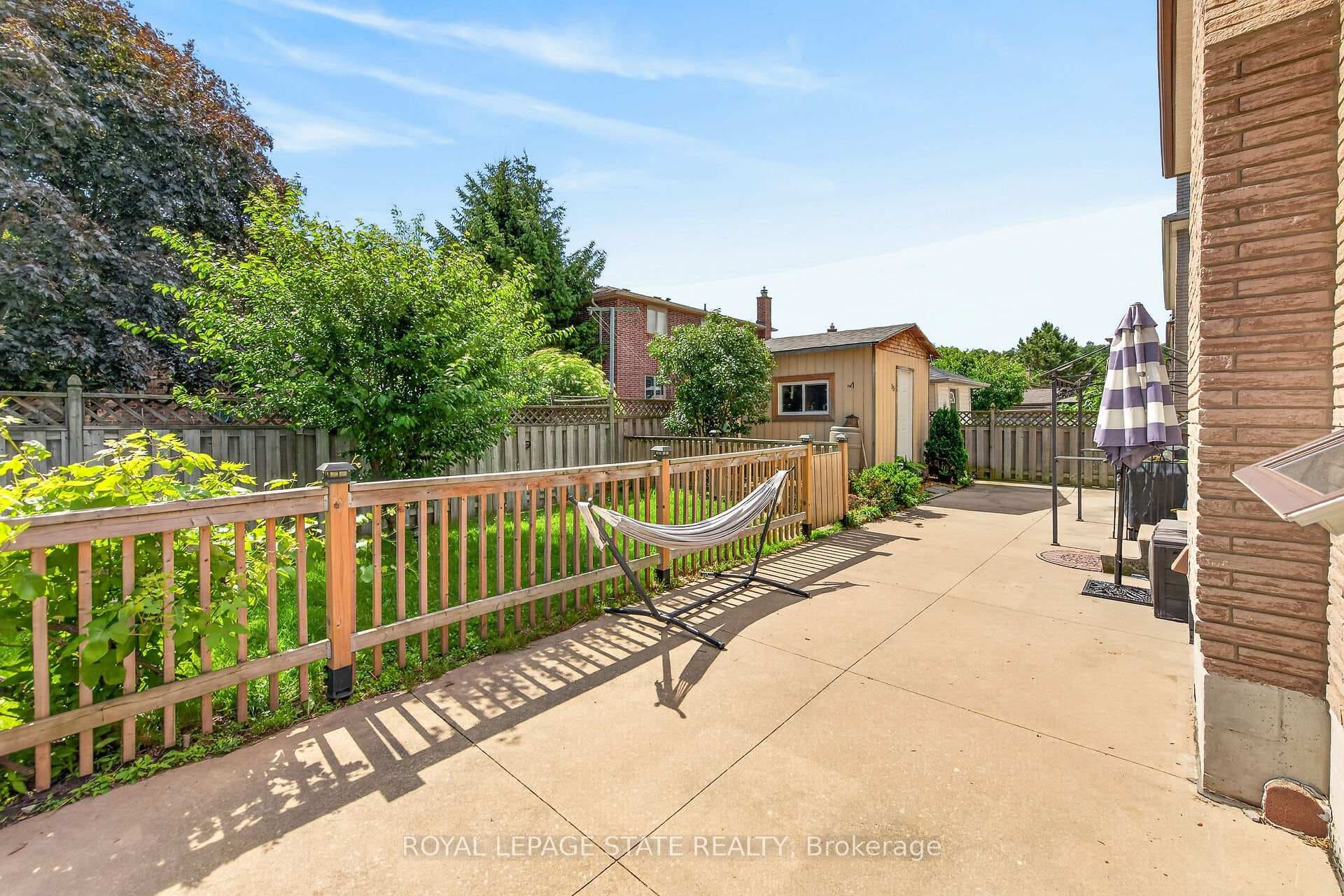 15 Ellen Avenue photo 43