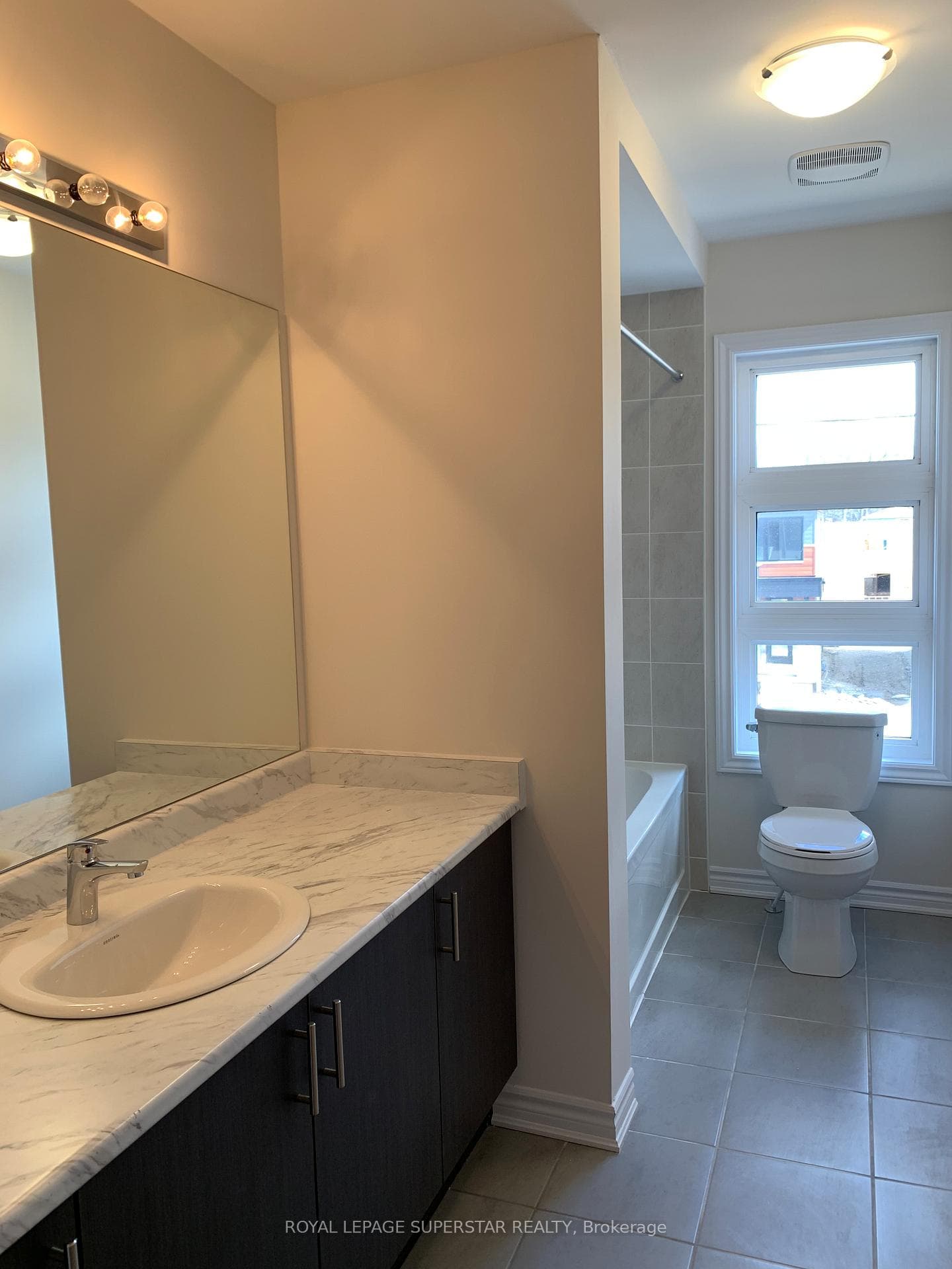 49 Eberhardt Drive photo 26