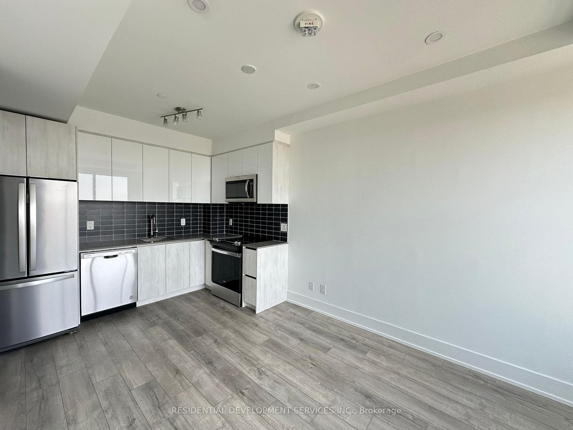 3100 Keele Street Unit 1213 photo 3