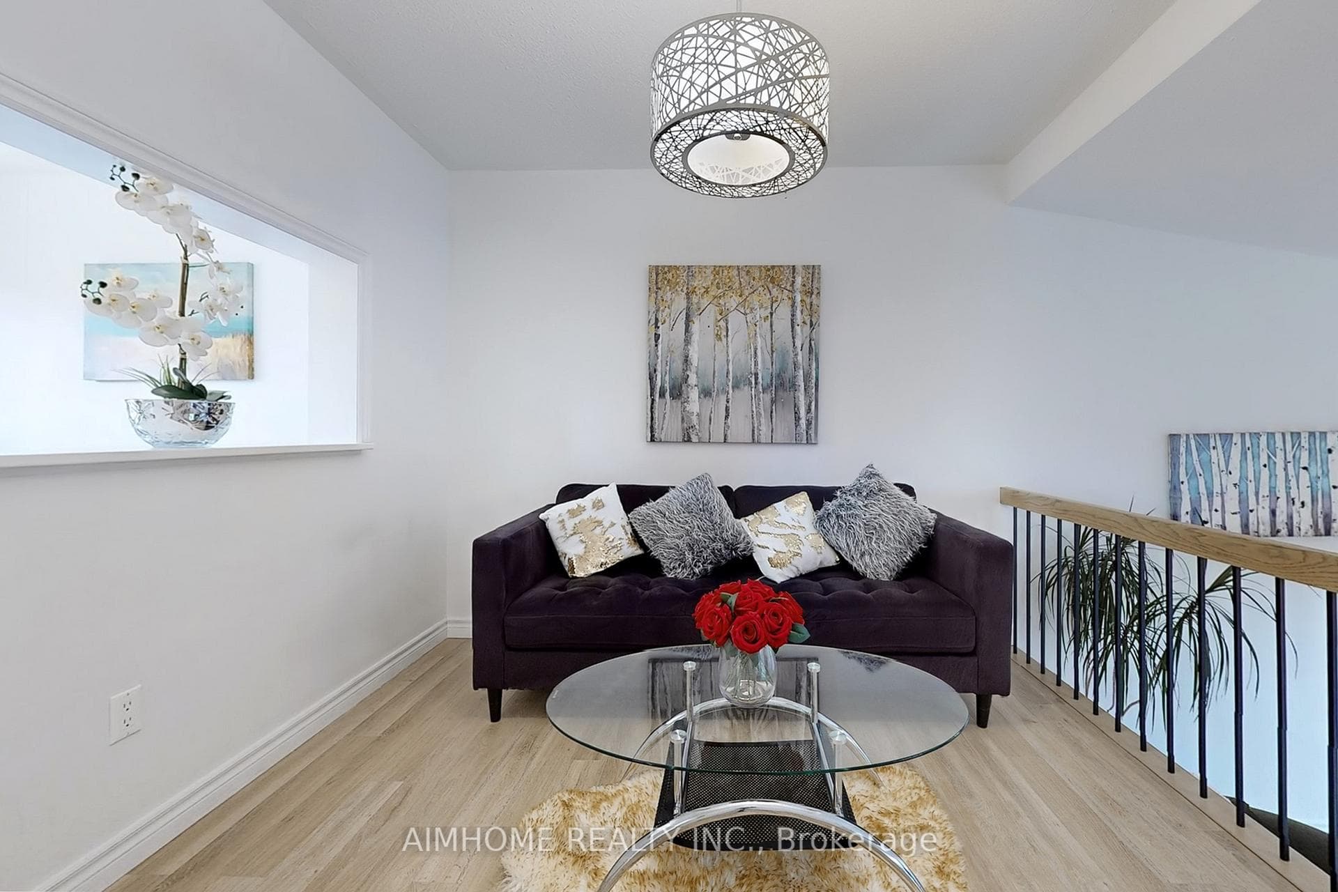 566 Sandhurst Circle photo 8