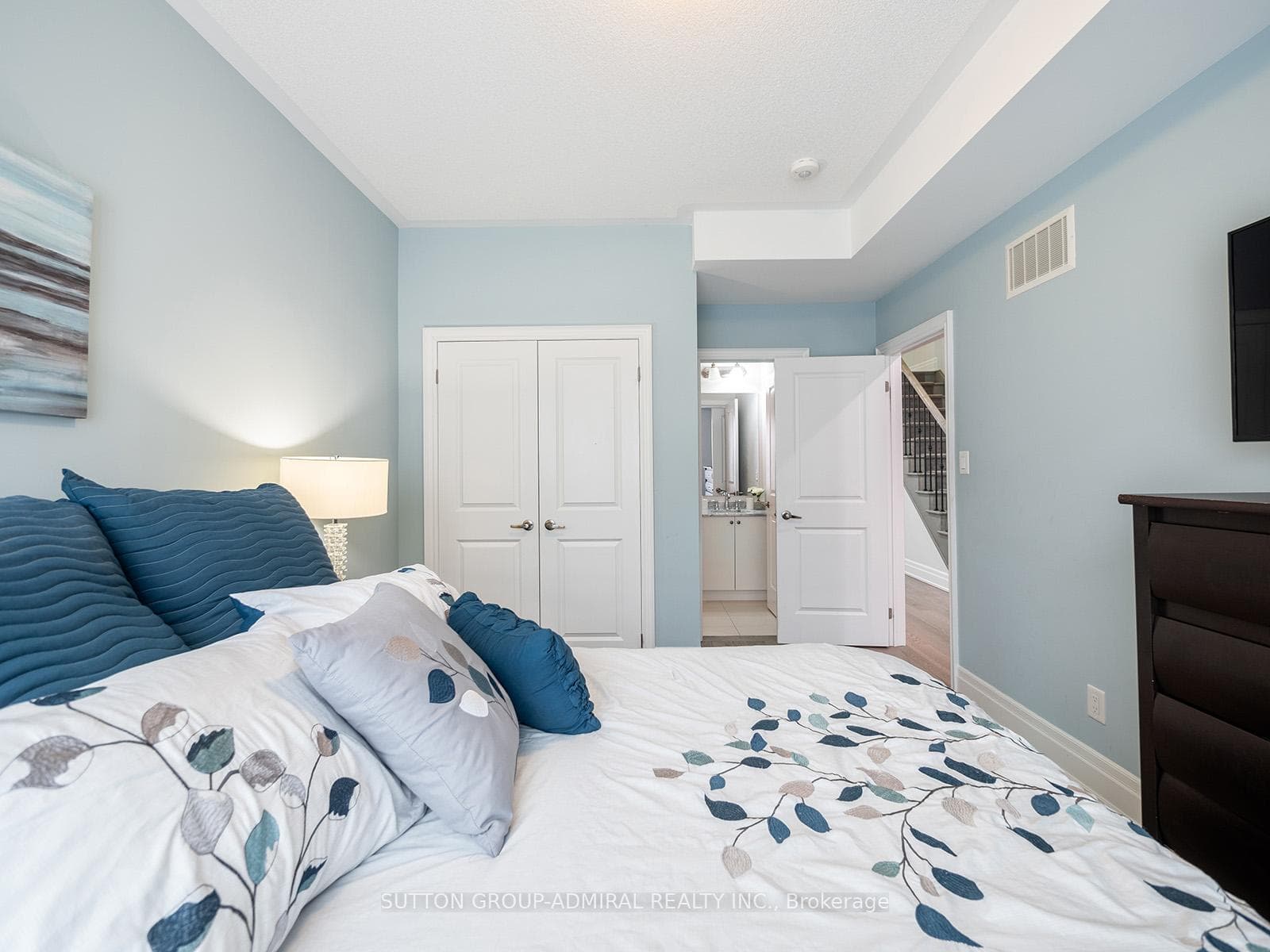 15 Aylin Crescent photo 5