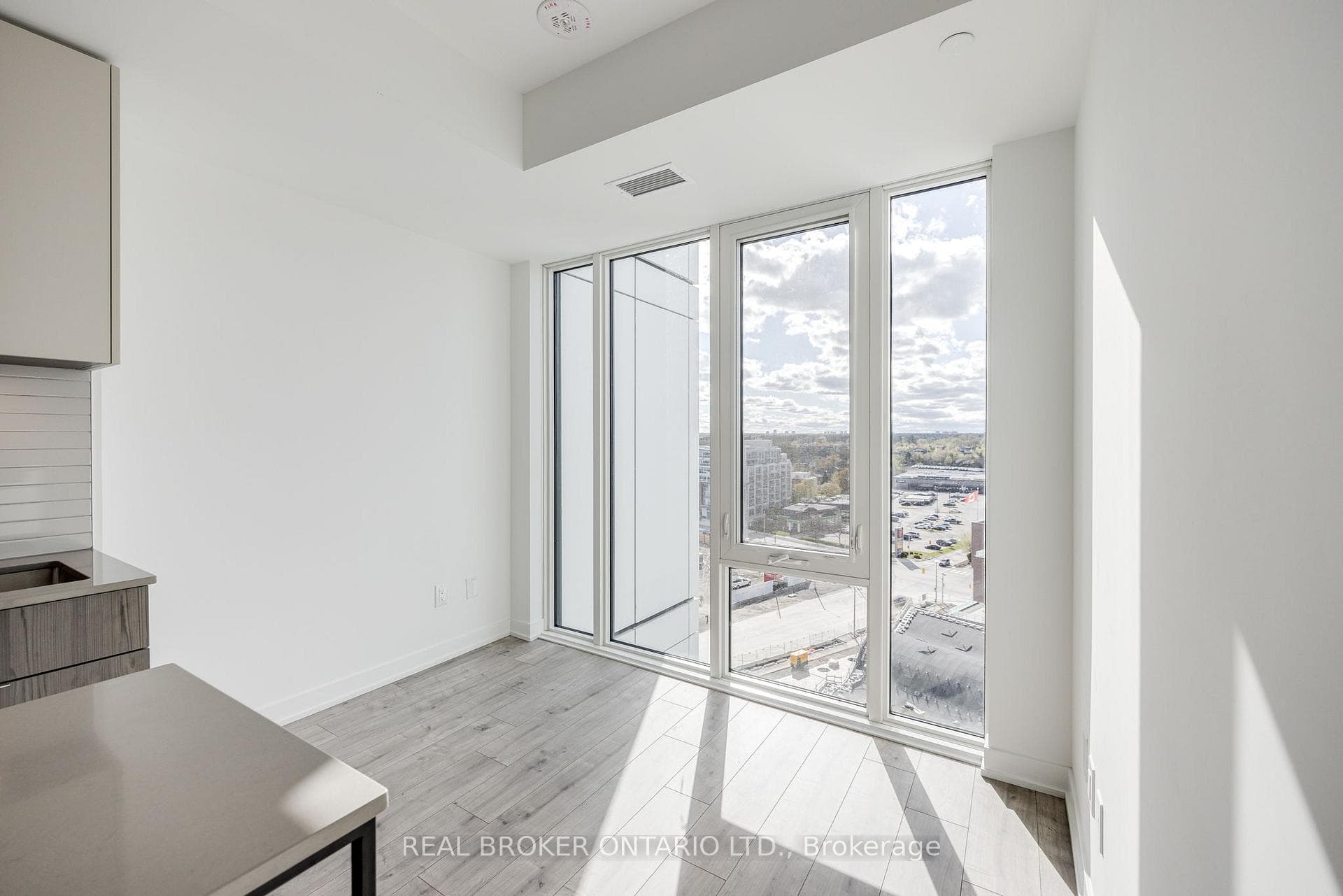 220 Missinnihe Way Unit 1117 photo 6