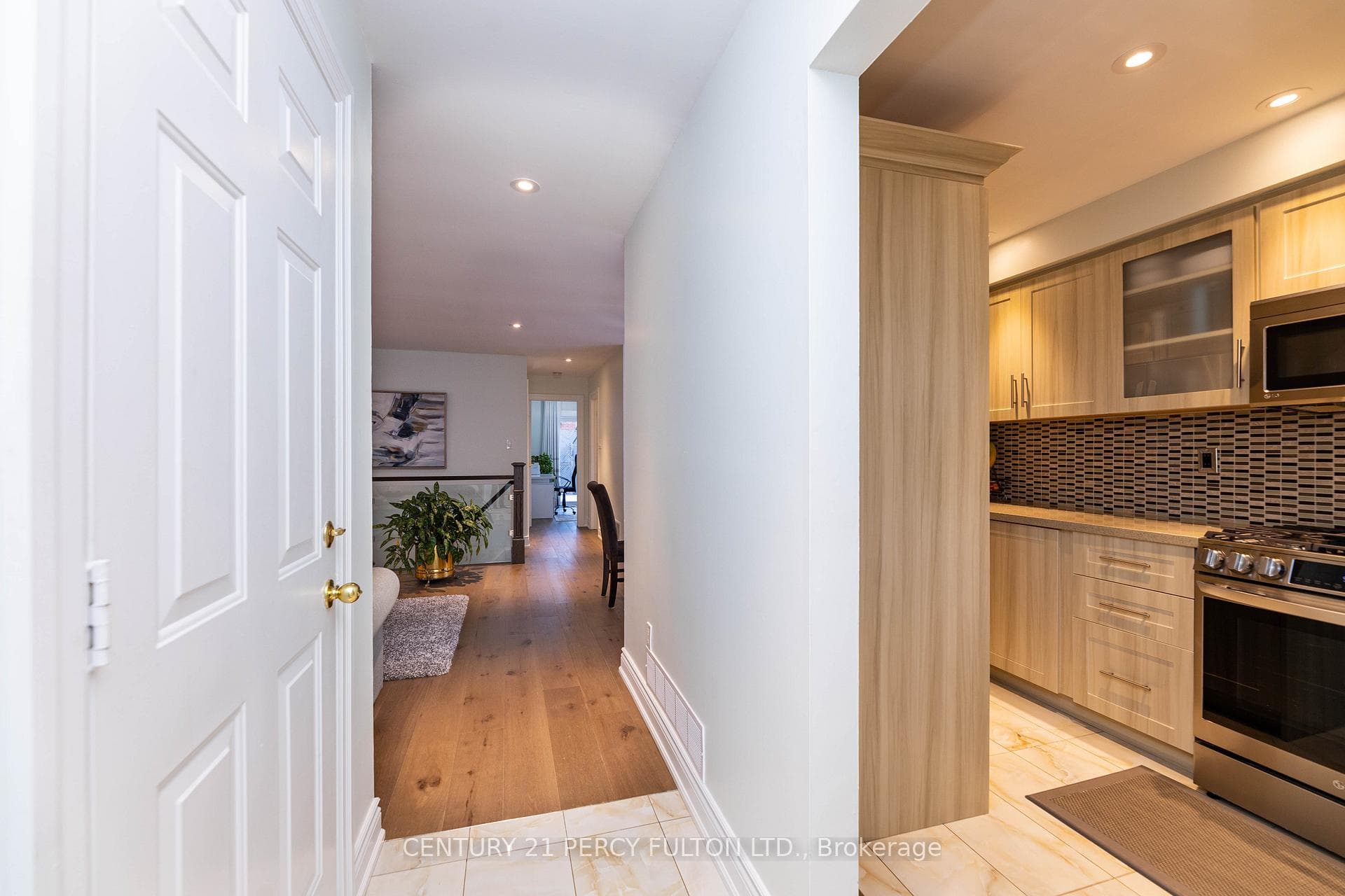 93 Delaney Drive photo 6