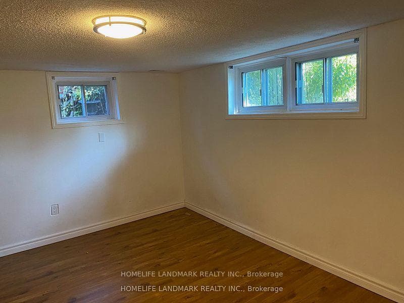 181 Searle Avenue Unit Bsmt photo 10