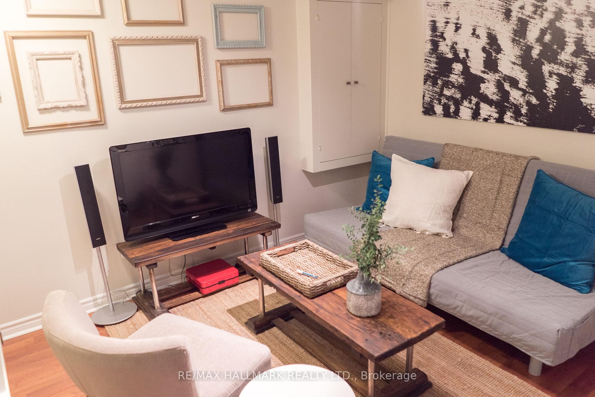Sample decor