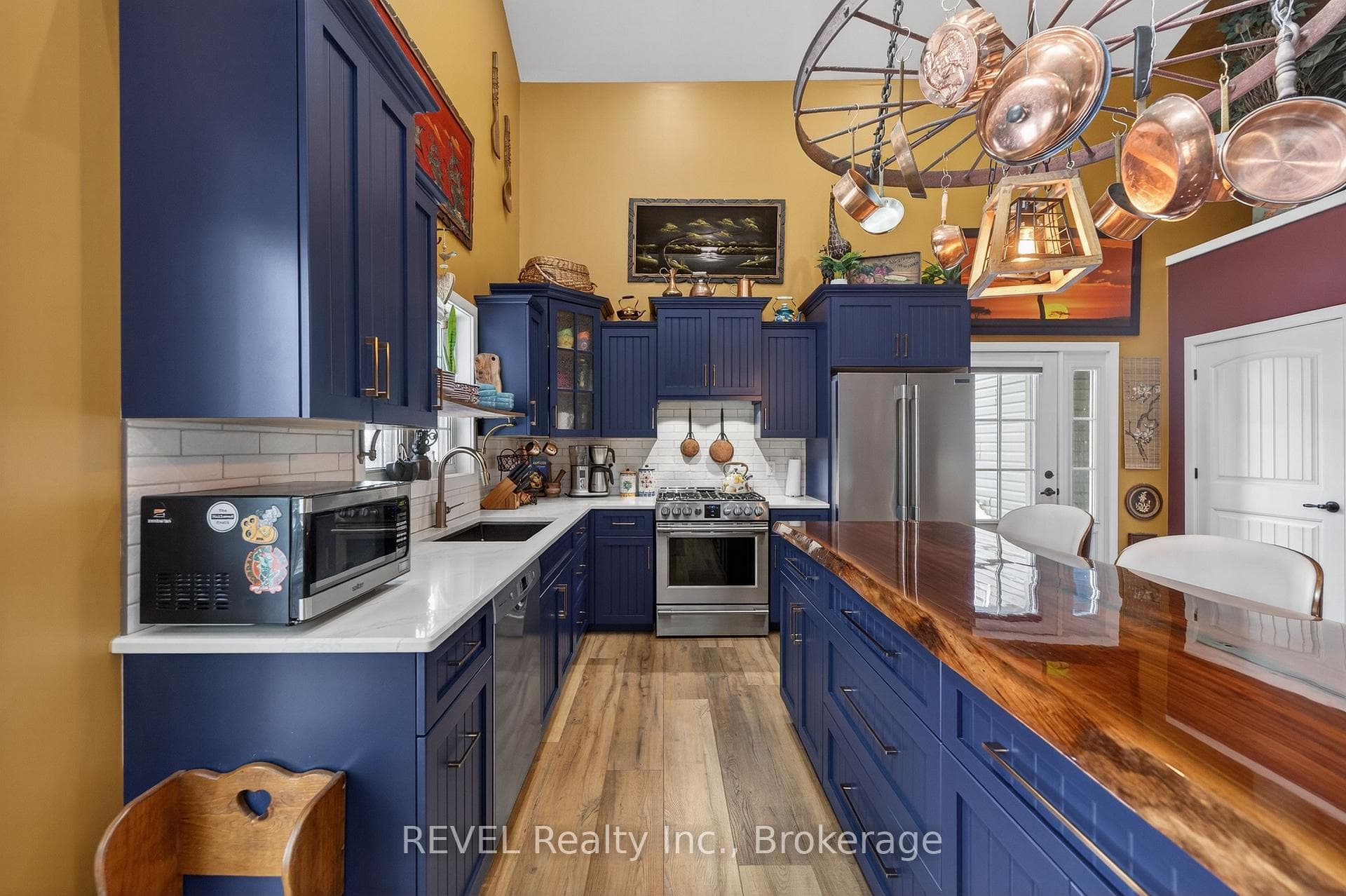 573 CANBORO Road photo 23