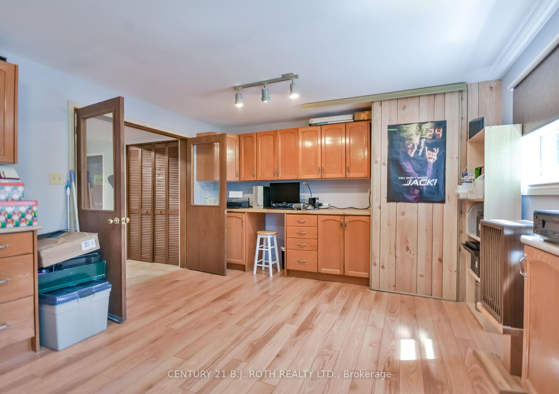 202 Crawford Street photo 36