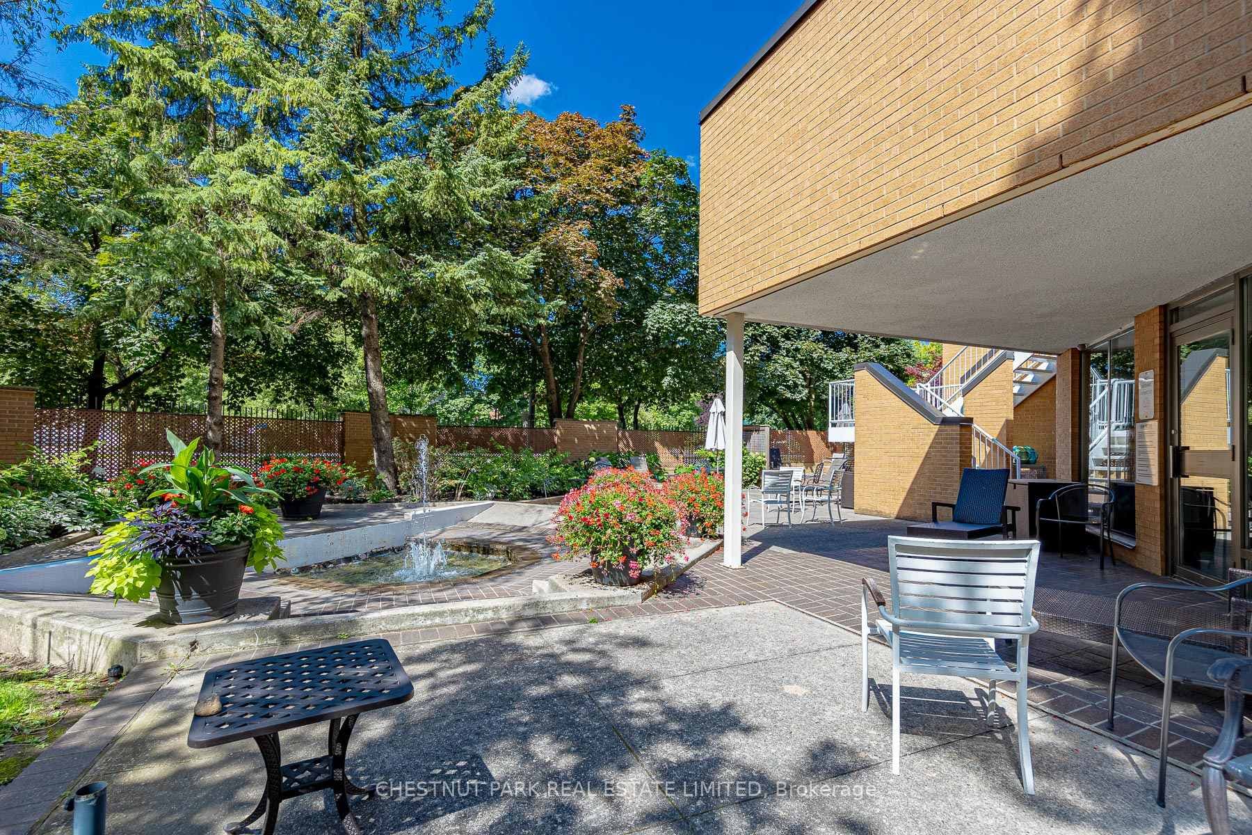 131 Beecroft Road Unit 1107 photo 37