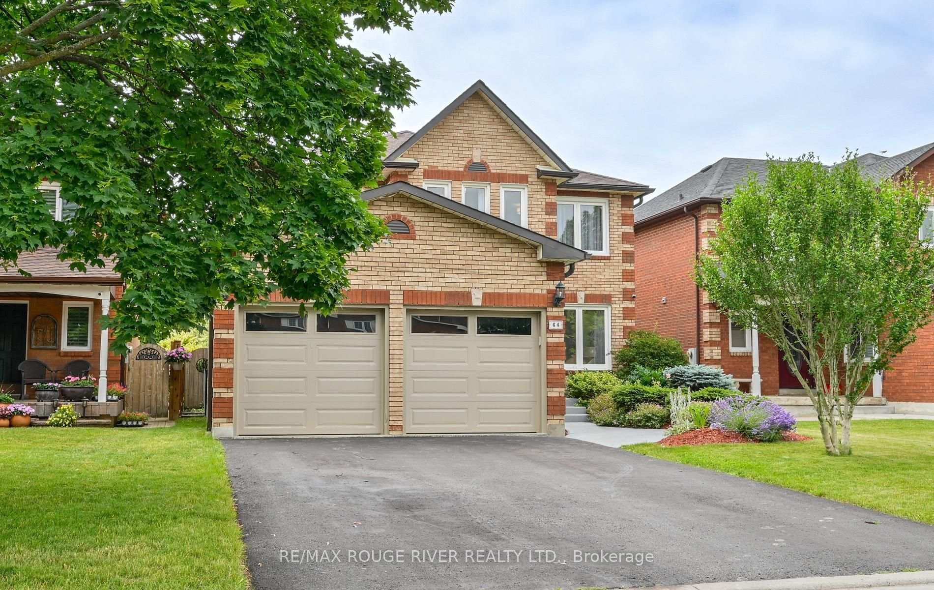 64 Keeble Crescent photo 3