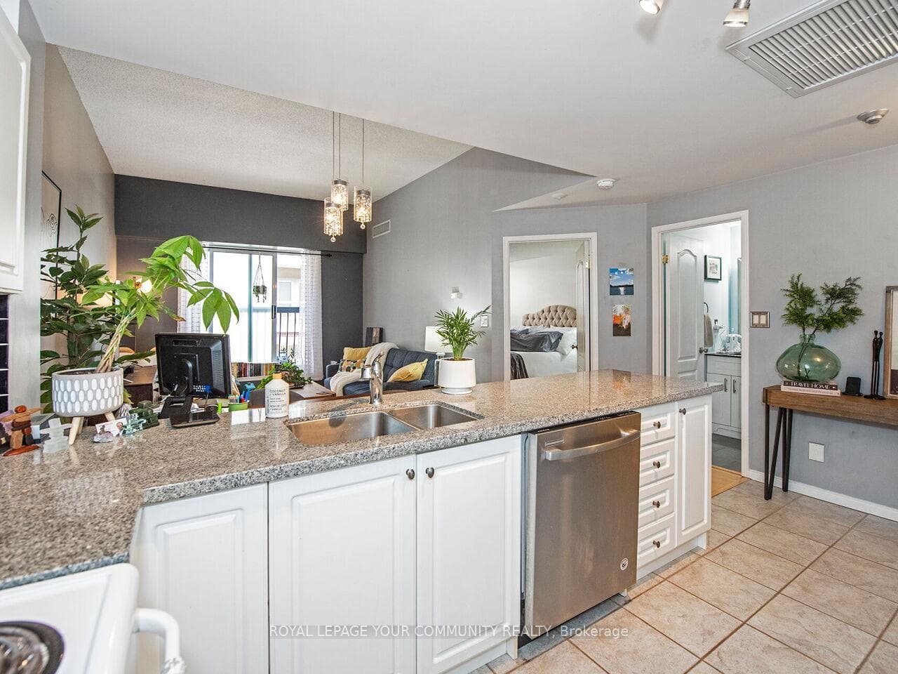4198 Dundas Street Unit 207 photo 6