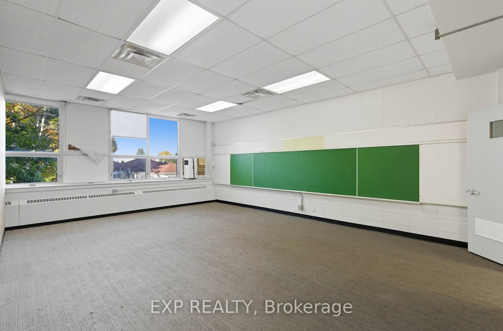 641 Sladen Avenue Unit 2nd & 3rd Floor photo 39