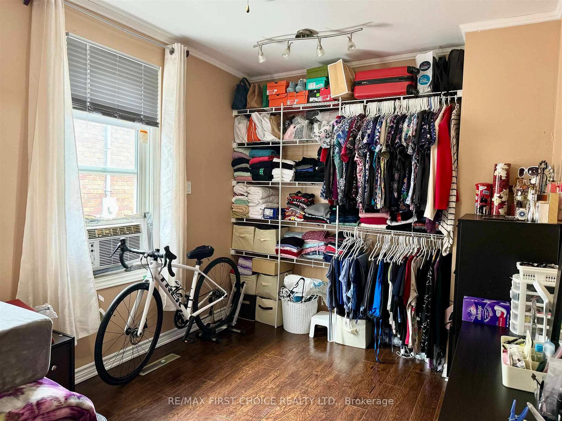264 Amelia Street photo 12