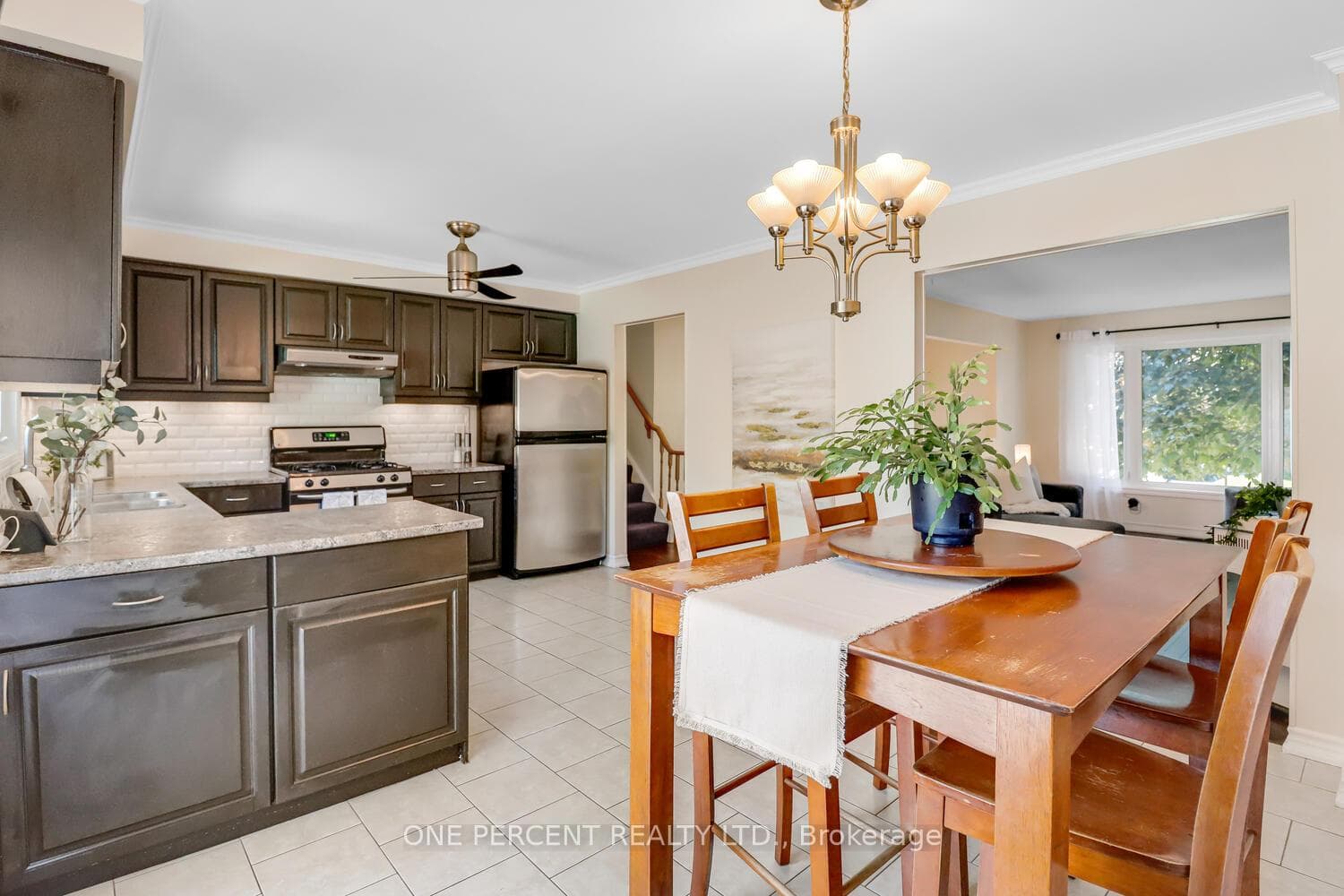 Open concept kitchen / dining