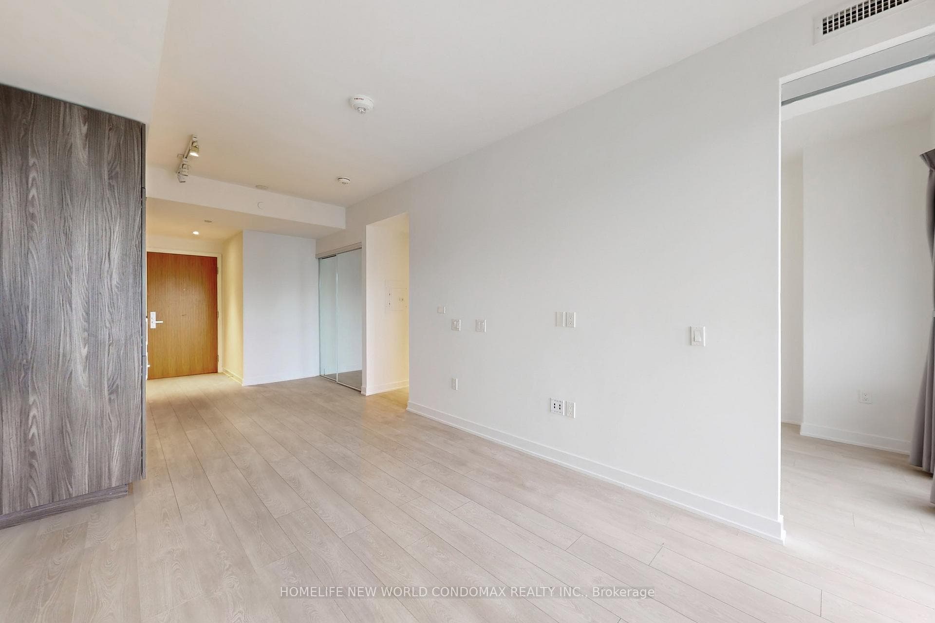 15 Queens Quay Unit 1201 photo 10