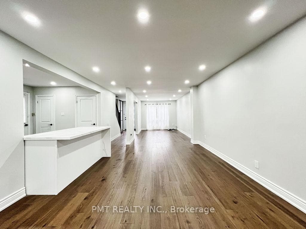 81 Burlington Street photo 6