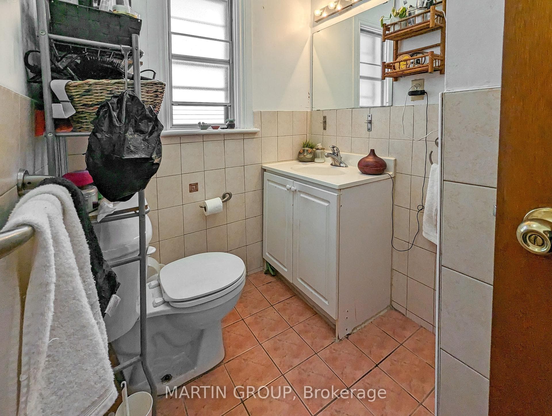 401 Clinton Street photo 13
