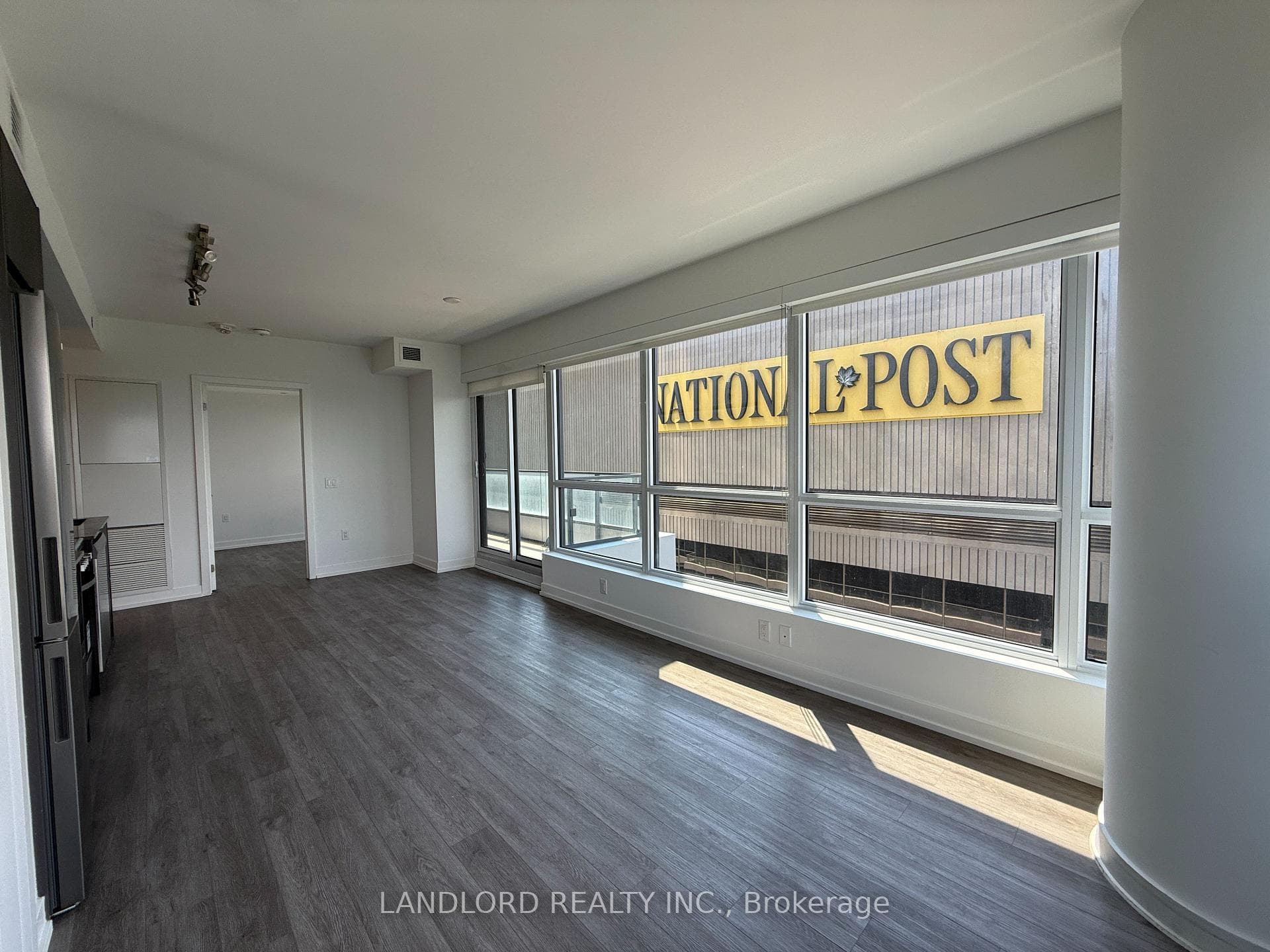 395 Bloor Street Unit 2305 photo 8