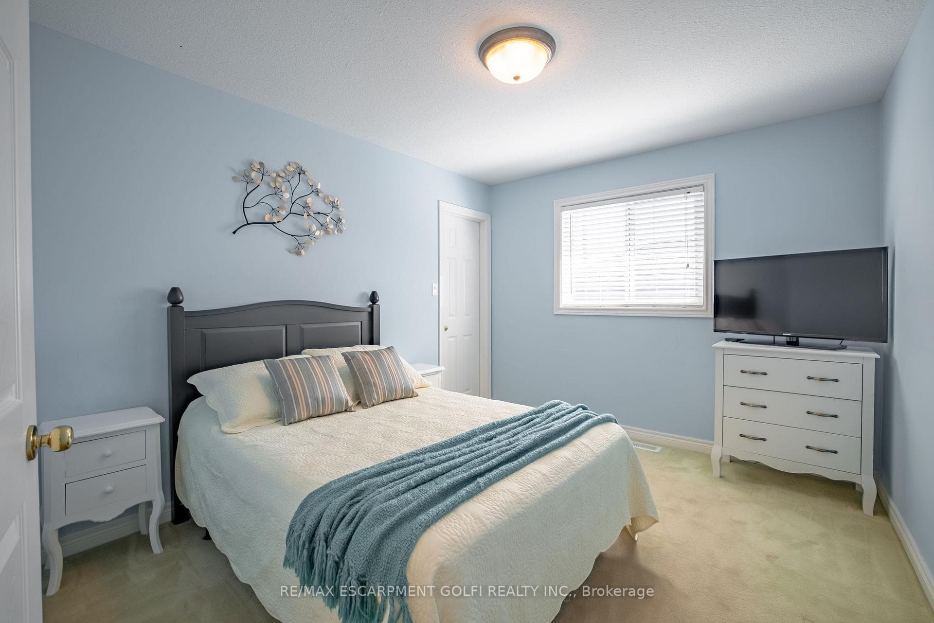 7767 Charnwood Avenue photo 15