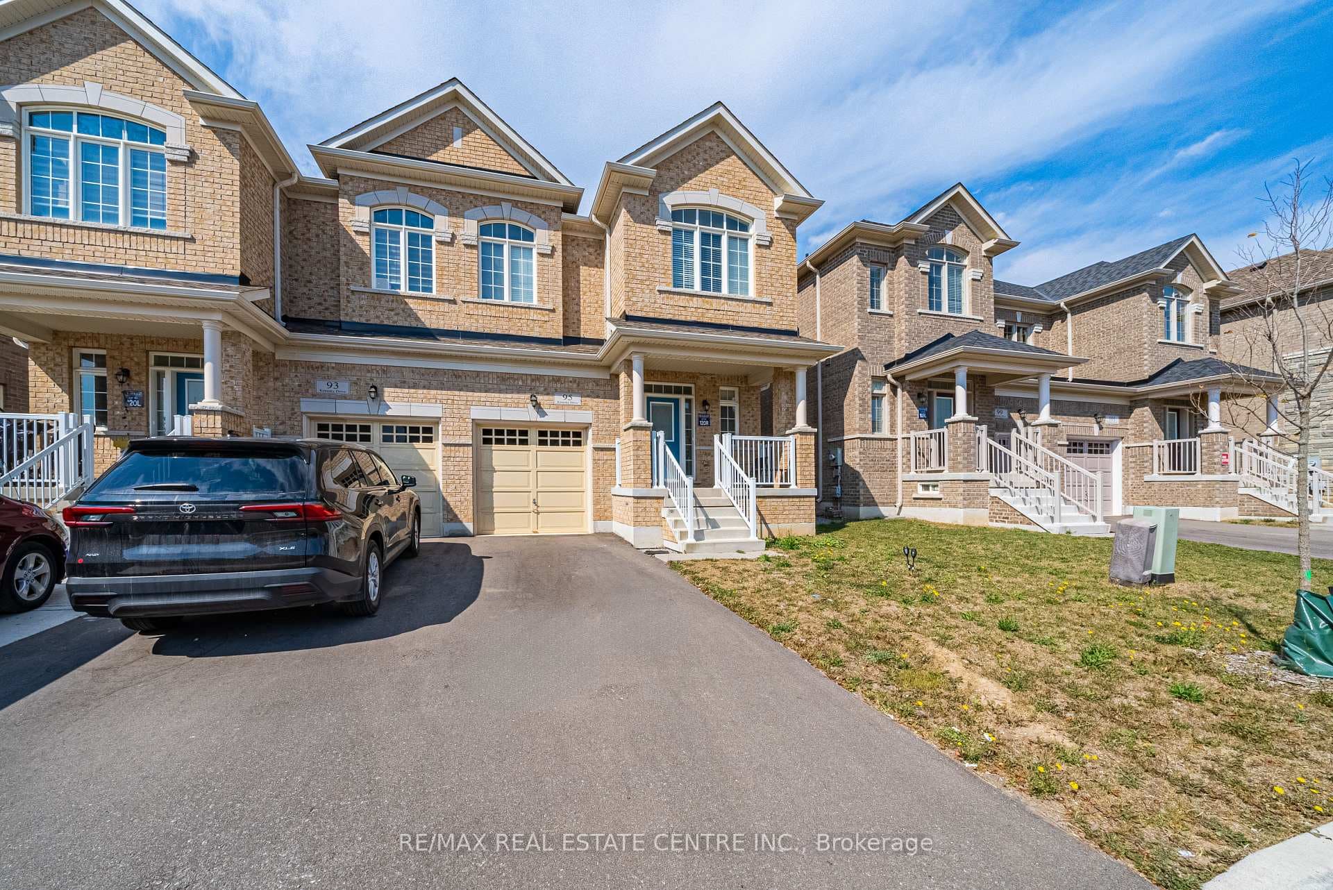 95 Kenesky Drive photo 32
