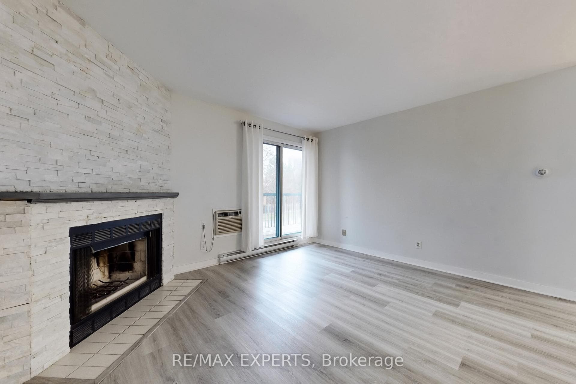 65 Trailwood Drive Unit 322 photo 8