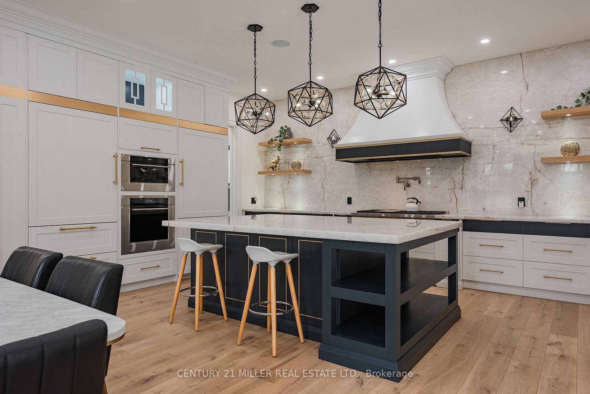 2049 Wakely Street photo 11